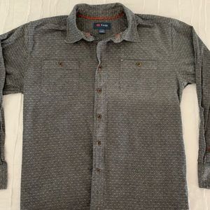 NWOT Cova Casual Button Down Shirt